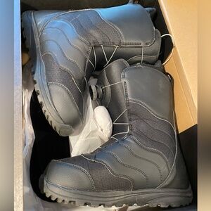 Burton Mint Boa women’s snowboard boot size 9
